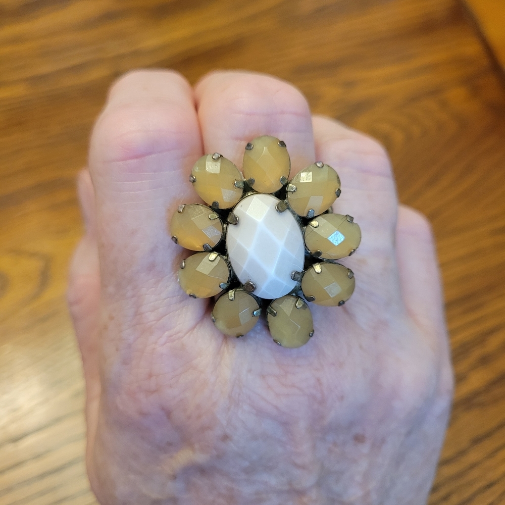 Vintage Oversized Yellow Flower  Ring Elastic Band Adjustable